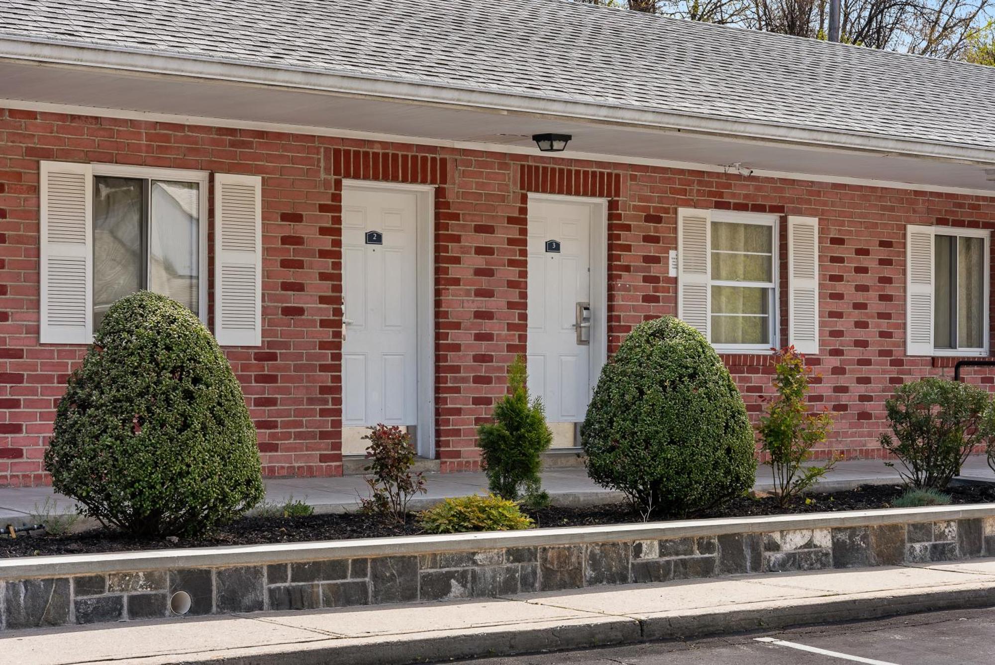 Ardsley Acres Hotel Court Exterior photo